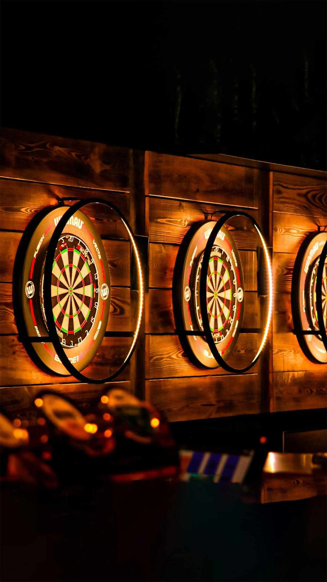 Strefa gry w darta - tarcze Steel Dart w klubie rozrywkowym w Lesznie